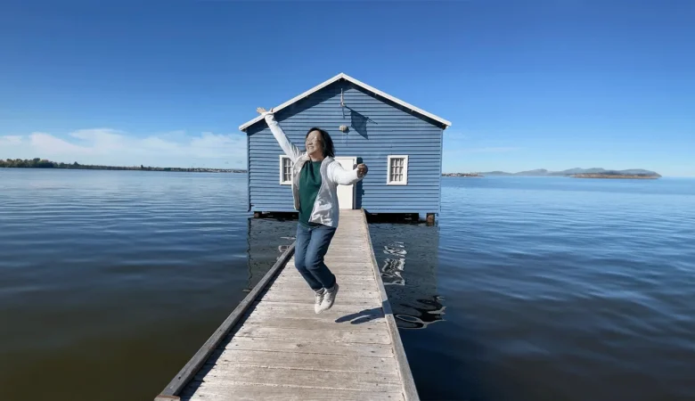 Delivered from the Deep Ditch 从深渊中被拯救 by Leong Oi Leng