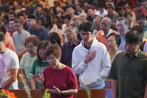 Gallery - Maundy Thursday, Good Friday and Easter Sunday