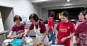 serving-porridge-Watchnight